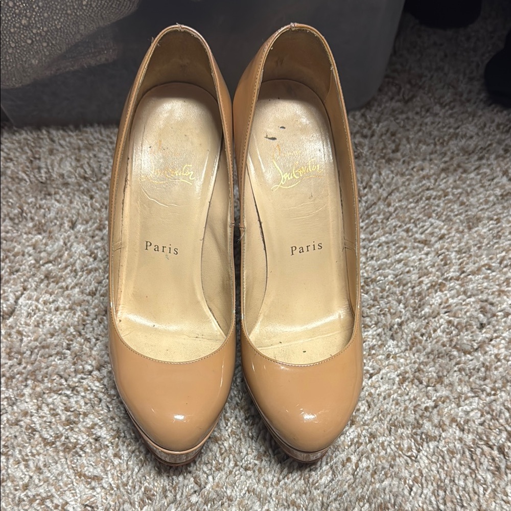 Christian Louboutin Tan Pumps
